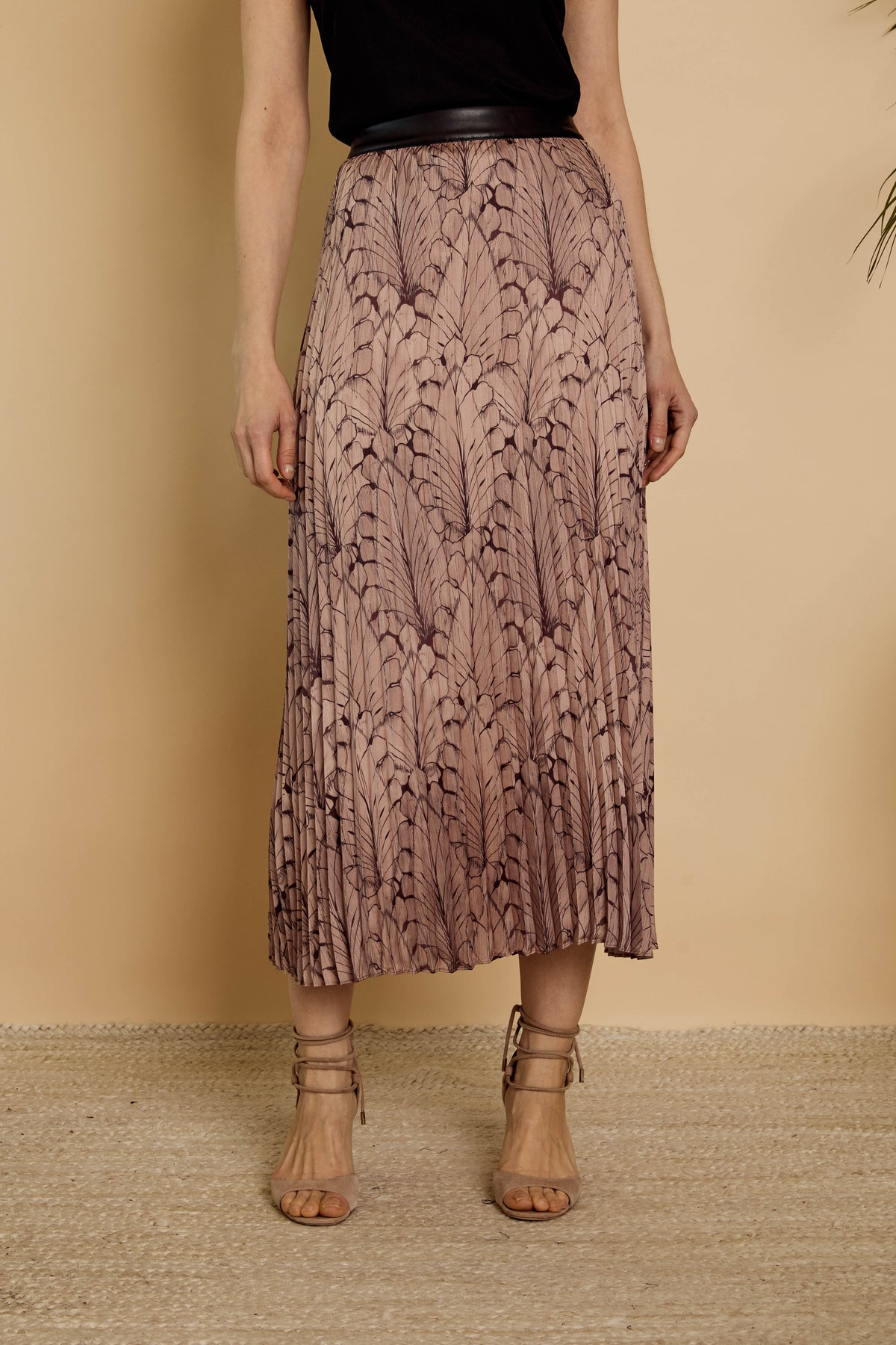Mia Skirt in Feathered Canopy